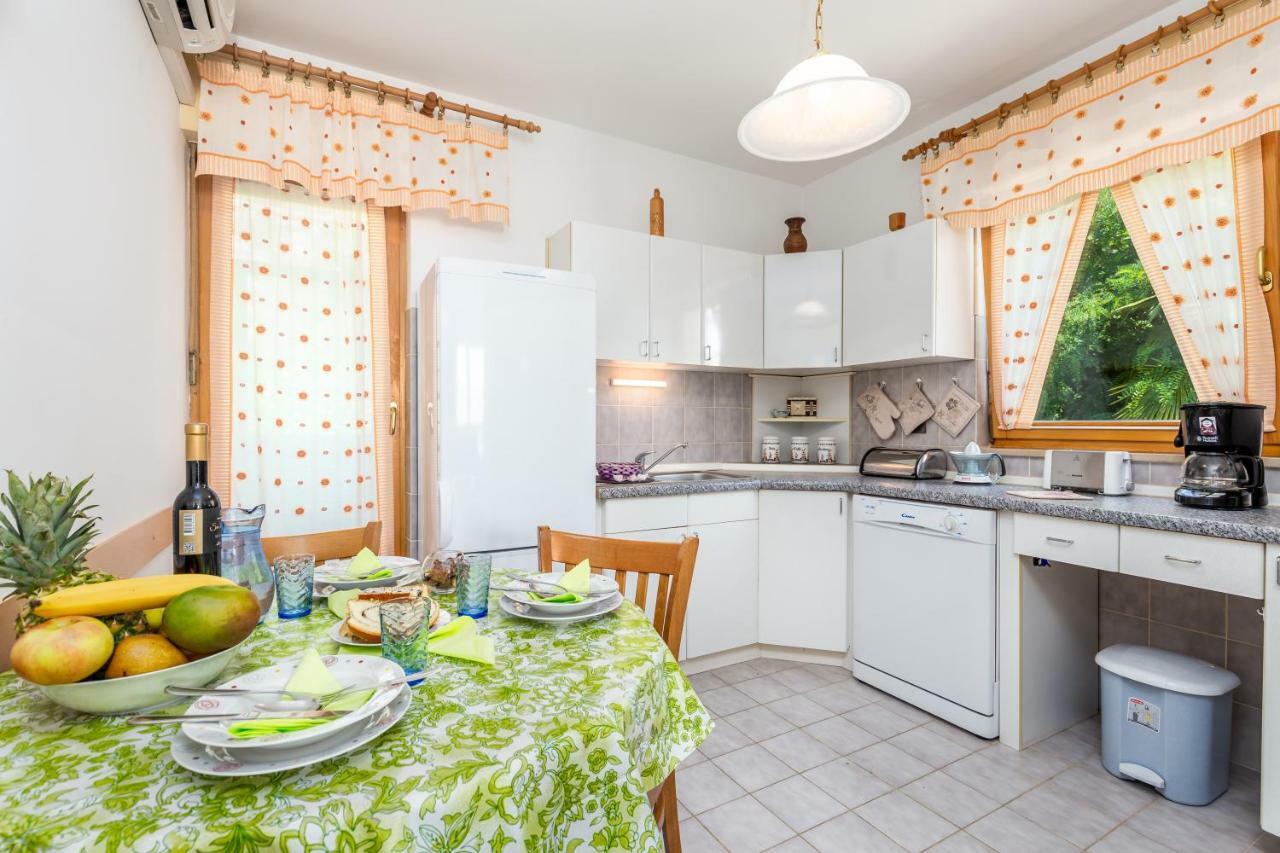 Apartmani Hrvatin Opatija Exterior photo